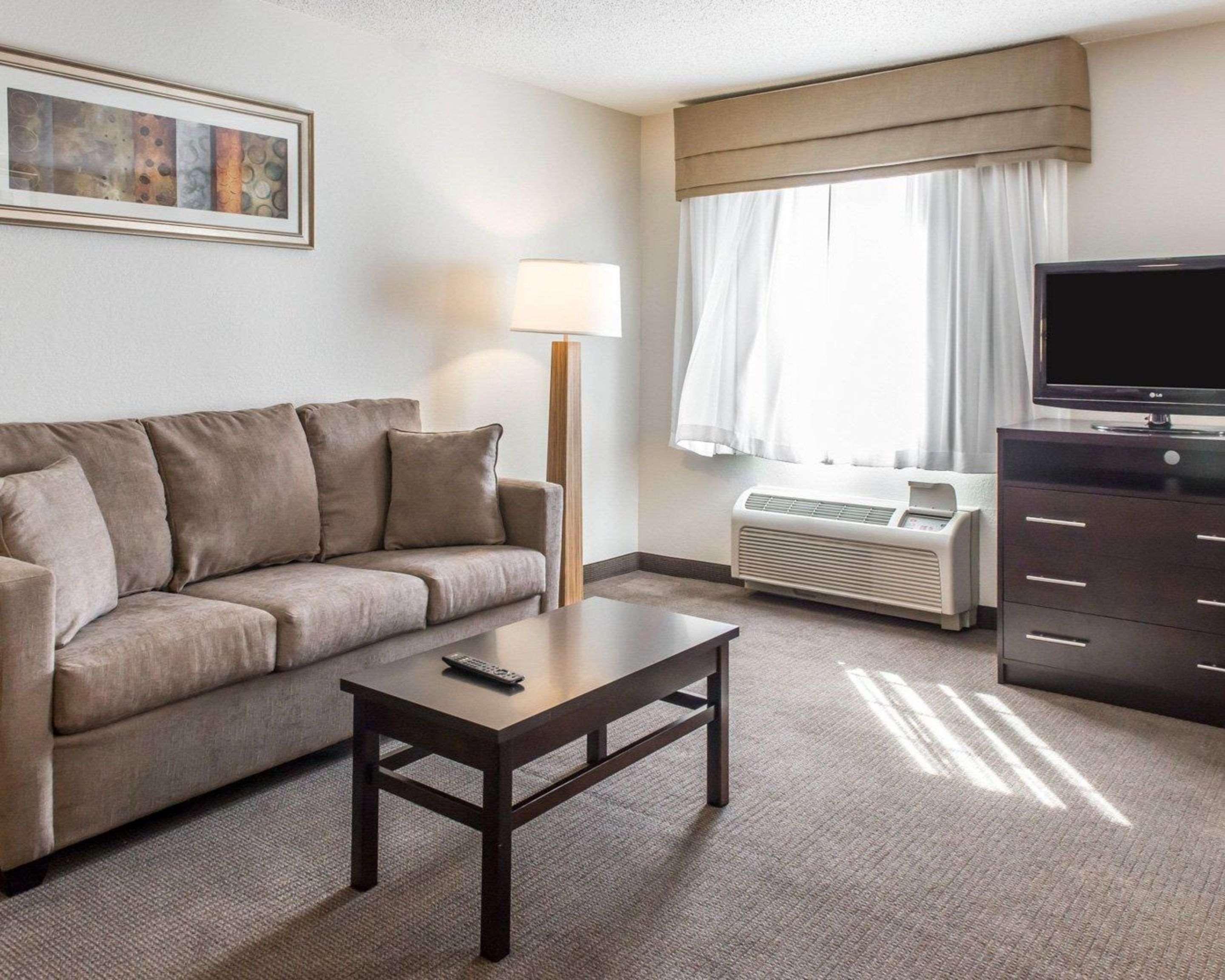 Mainstay Suites Pittsburgh Airport Robinson Township  Exterior photo
