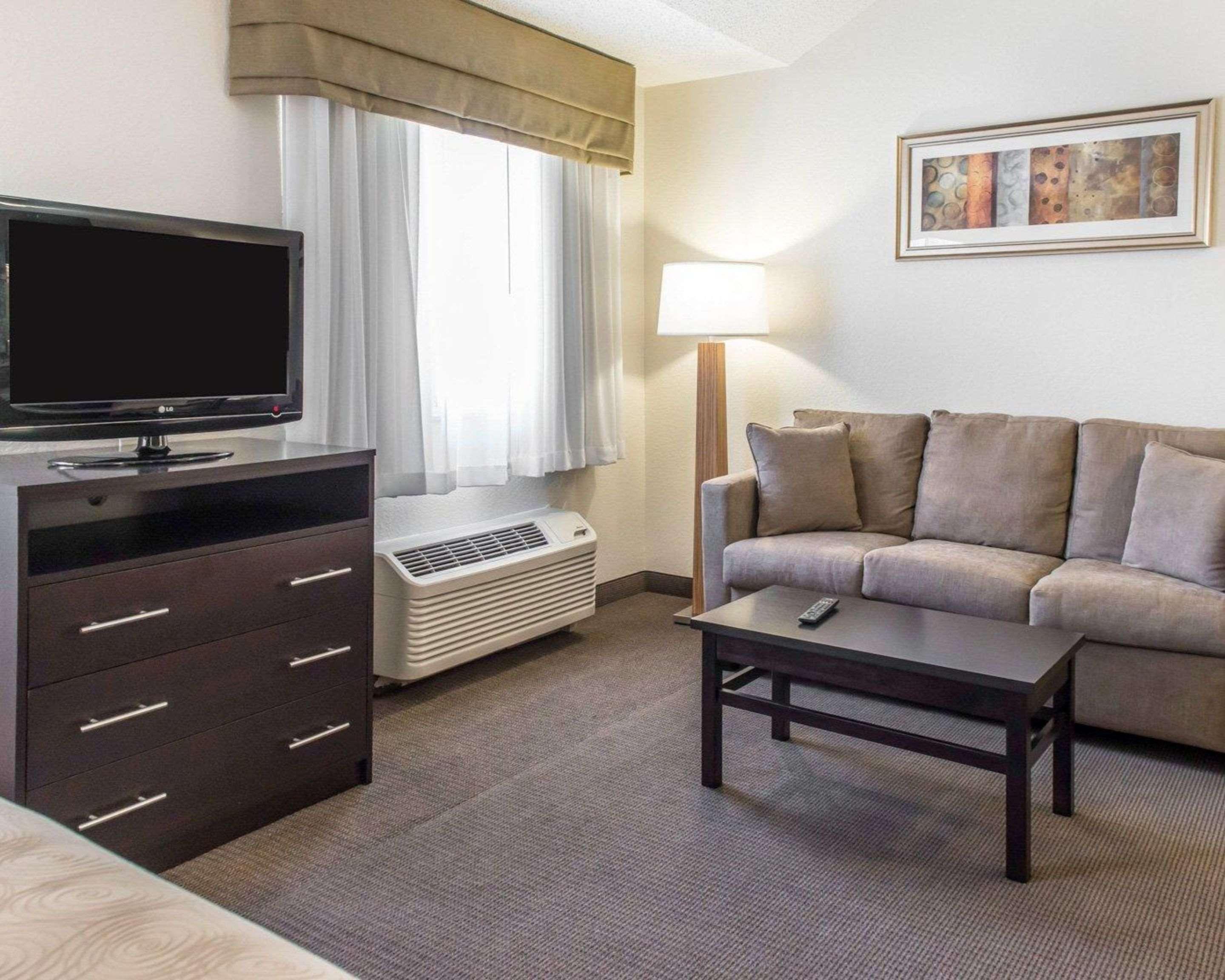 Mainstay Suites Pittsburgh Airport Robinson Township  Exterior photo