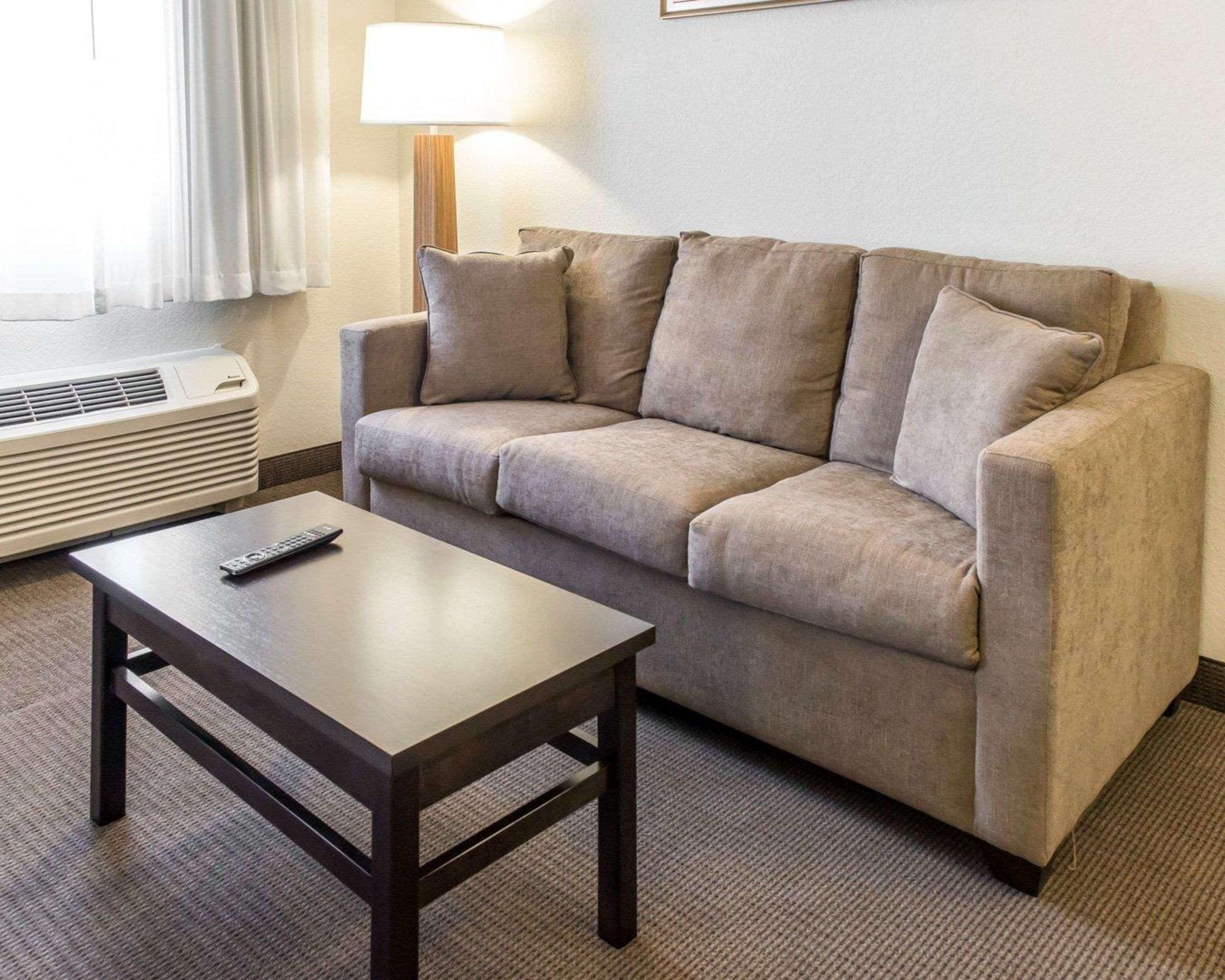 Mainstay Suites Pittsburgh Airport Robinson Township  Exterior photo