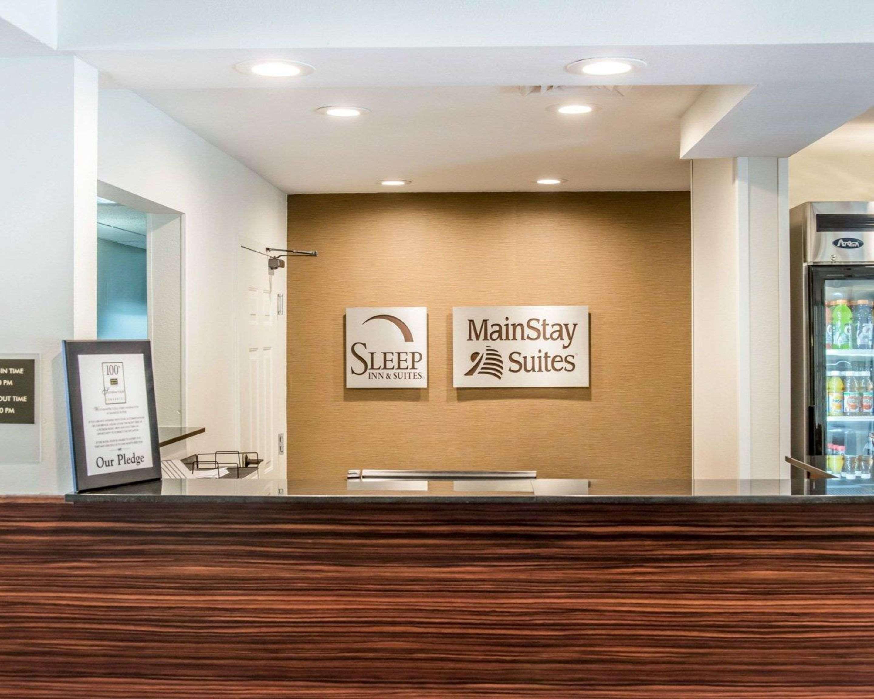 Mainstay Suites Pittsburgh Airport Robinson Township  Exterior photo