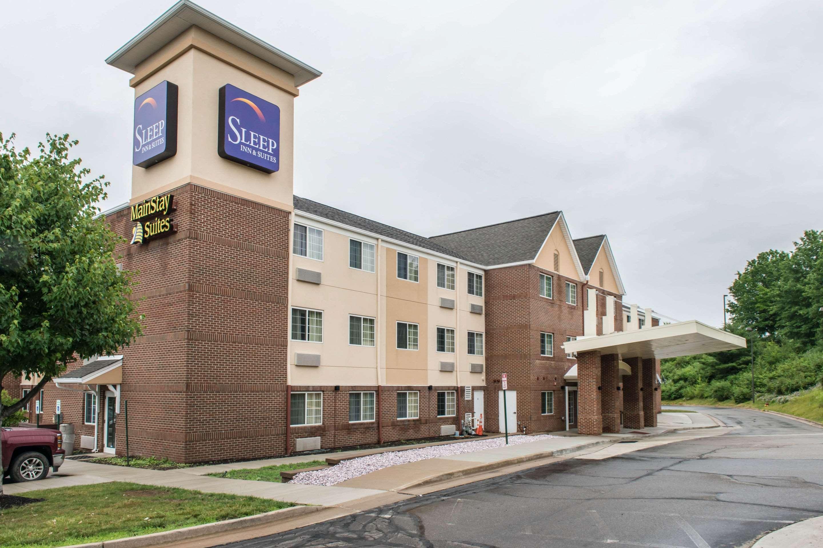 Mainstay Suites Pittsburgh Airport Robinson Township  Exterior photo